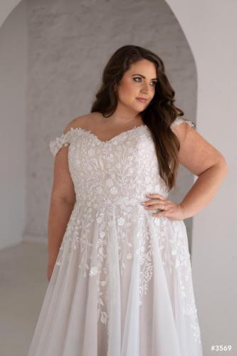 00-brautkleid-lasabina-3569-Amira-plus-size-wedding-dress-5
